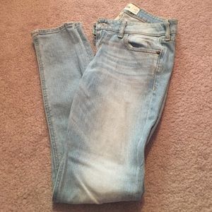 Light skinny jeans