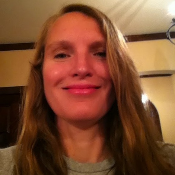 Meet your Posher, Stephanie - Picture 1 of 1