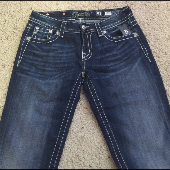 ❤️Brand New Miss Me Jeans - Picture 2 of 4
