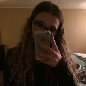 Meet your Posher, Juliana