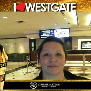 Meet your Posher, Flicka