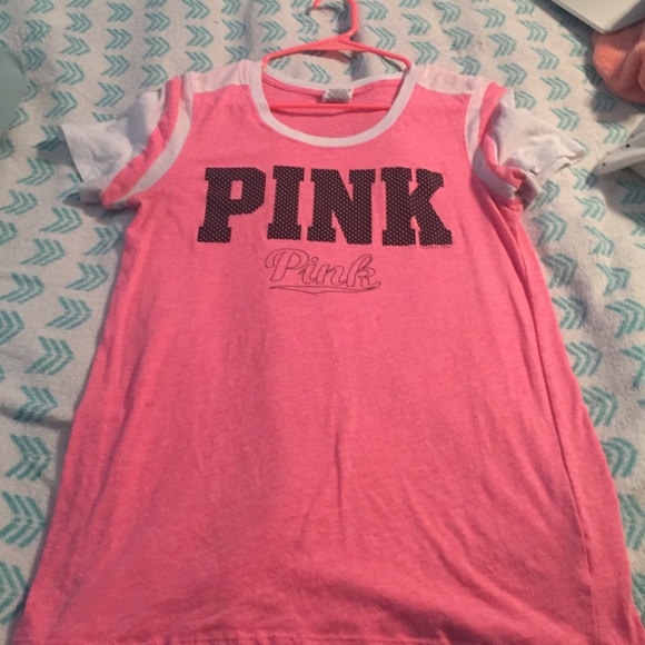 Pink tshirt