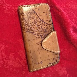 NWOT Patricia Nash leather iPhone 6 wallet!