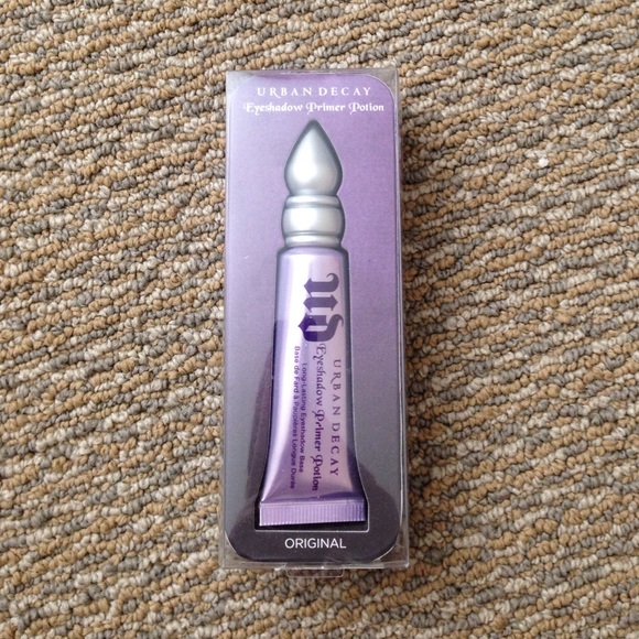 Urban Decay Eyeshadow Primer Potion