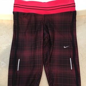 Nike Dri Fit Capri