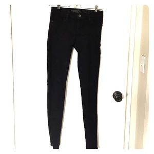 Black Guess jeans