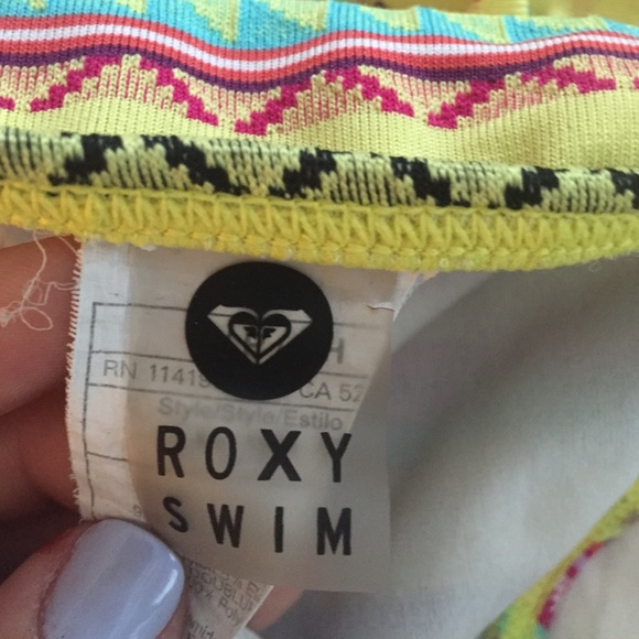 Yellow Roxy bathing suit - Picture 3 of 3