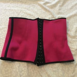 Waist trainer