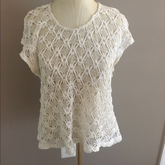 Ivory colored Lacey top - Picture 3 of 3