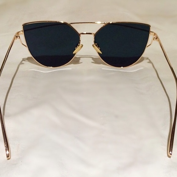 LAST PAIR - Rose Gold Butterfly Sunglasses - Picture 3 of 3