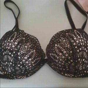 2 32c bras