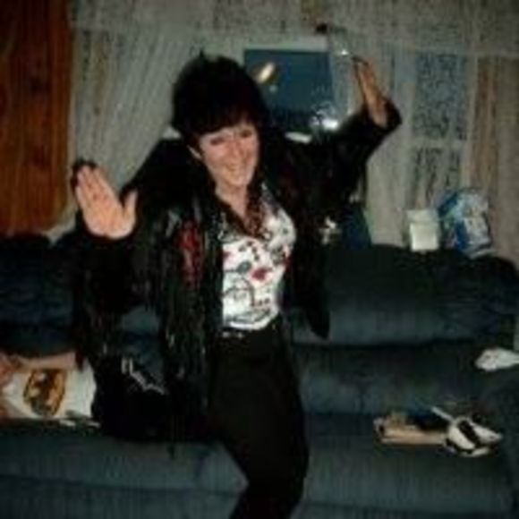 Meet your Posher, Elly