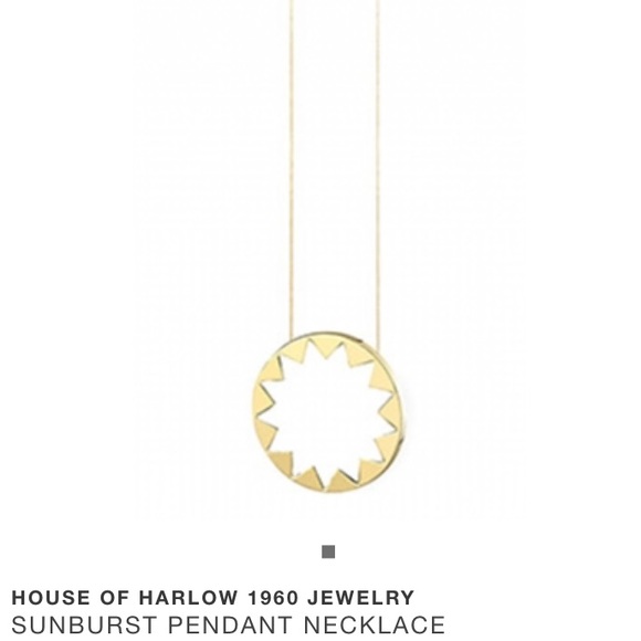 White House of Harlow necklace
