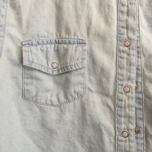 Chambray Button Up - Picture 3 of 3