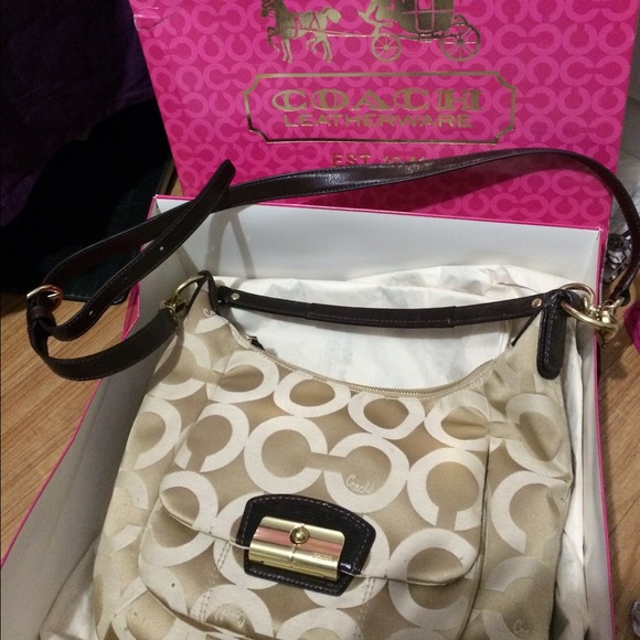 beige/ gold coach bag
