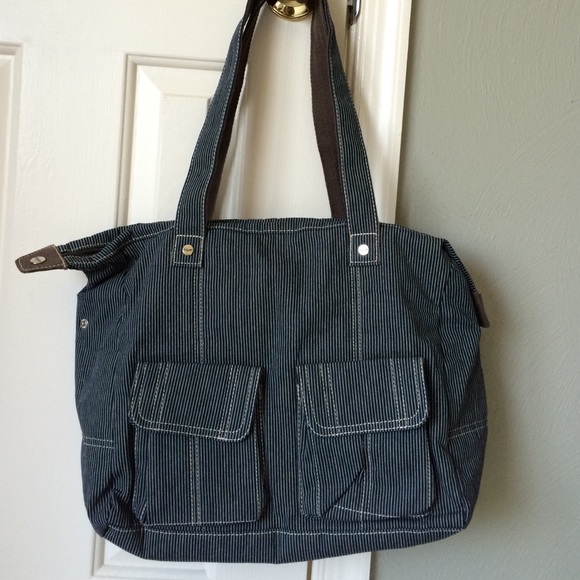 Cargo purse