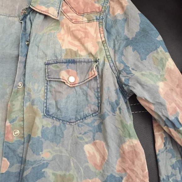 Floral Chambray Button Up