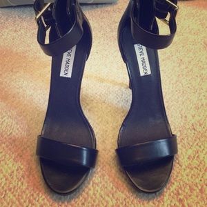 BRAND NEW Steve Madden heels