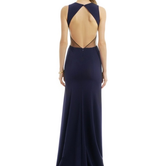 Nha Khan Simplicty Gown PROM!!! Price negotiable - Picture 2 of 3