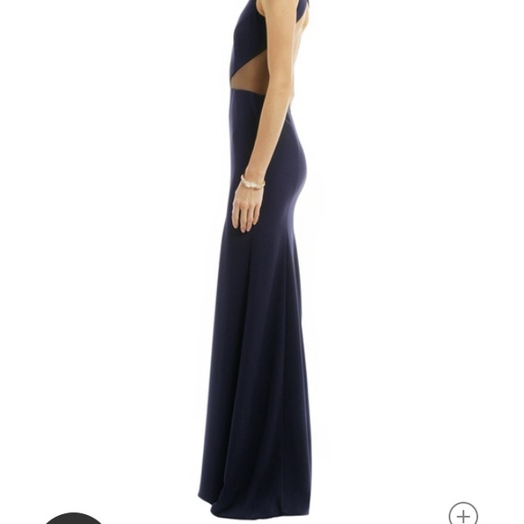 Nha Khan Simplicty Gown PROM!!! Price negotiable - Picture 3 of 3