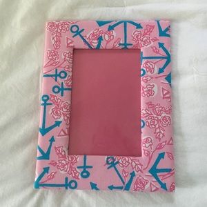 Lilly Pulitzer Delta Gamma Picture Frame