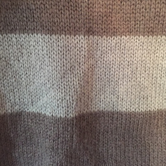 American eagle sweater - Picture 3 of 4