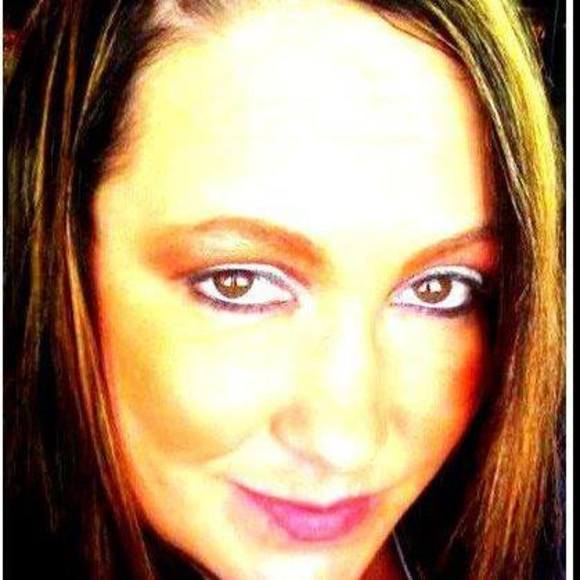 Meet your Posher, Rebecca - Picture 1 of 1