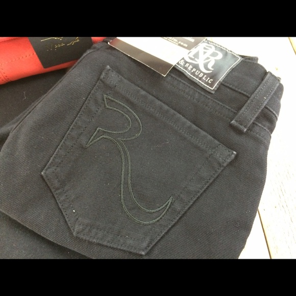 Rock and Republic boot cut jeans. - Picture 3 of 4