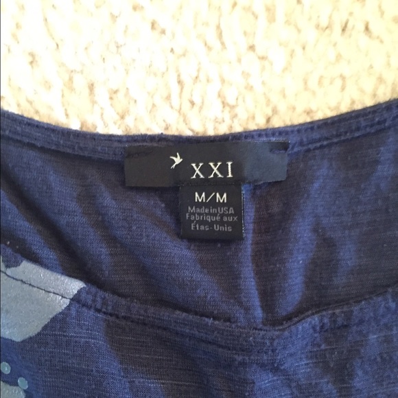 Navy blue top - Picture 3 of 3