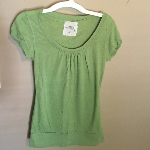Green short sleeve