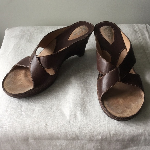 Clarks Artisan Collection Leather Wedge Slides - Picture 1 of 4