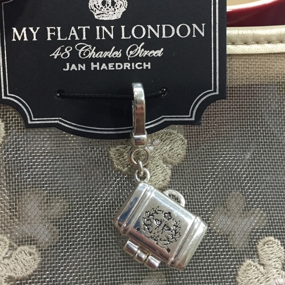 Charms - Picture 4 of 4