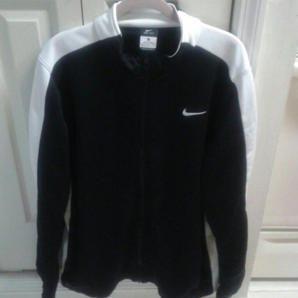 Black and white unisex NIKE zip up jacket