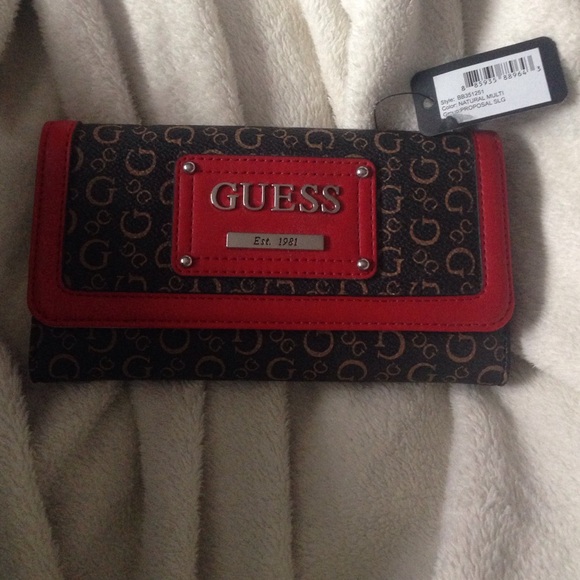 Guess wallet