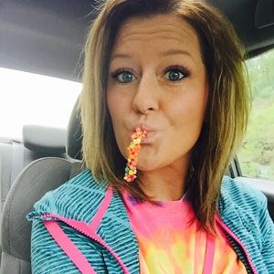 Meet your Posher, Casey