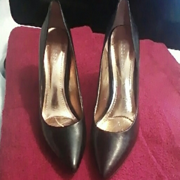 BCBGENERATION BLACK CLASSIC PUMPS POINTY 7 - Picture 2 of 4