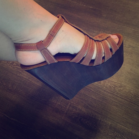 Super cute summer sandals by sbicca 👠👠