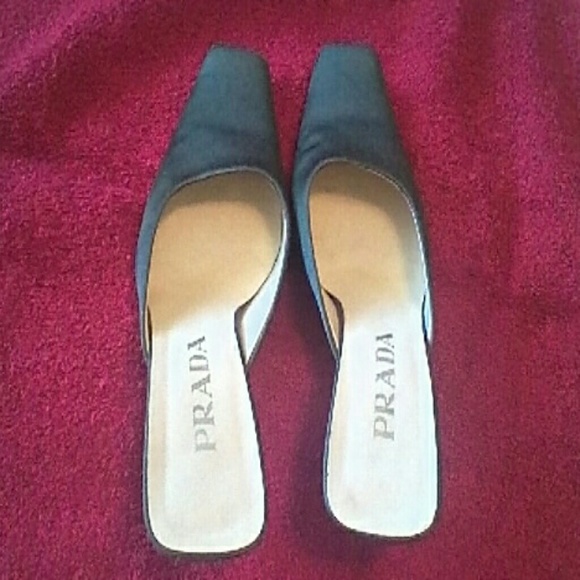 PRADA SATIN KITTEN HEELS DARK GREEN SIZE 37.5 - Picture 4 of 4