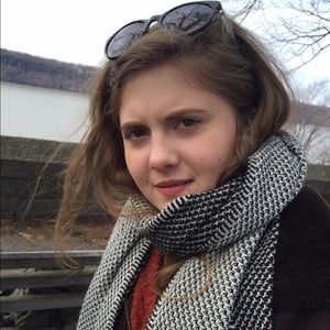 Meet your Posher, Arielle