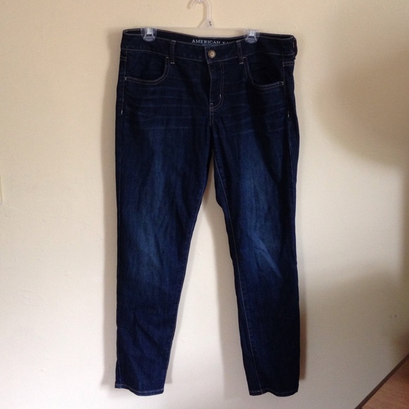 Dark Wash AE jeans - Picture 1 of 3