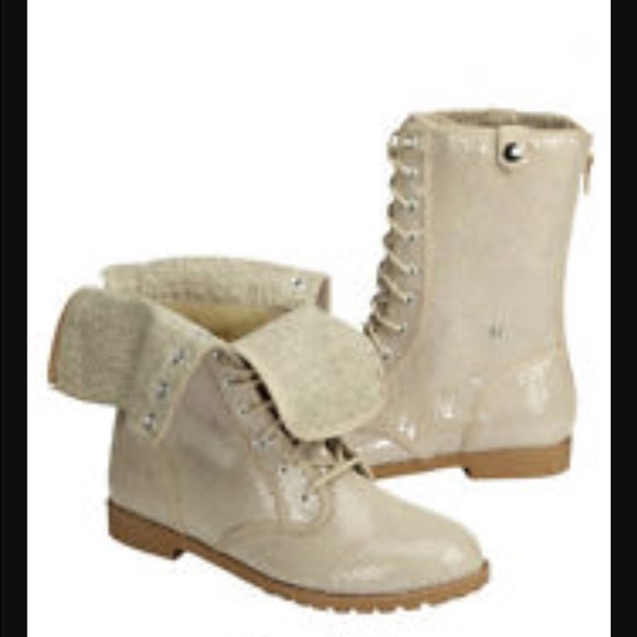 Justice boots - Picture 1 of 3