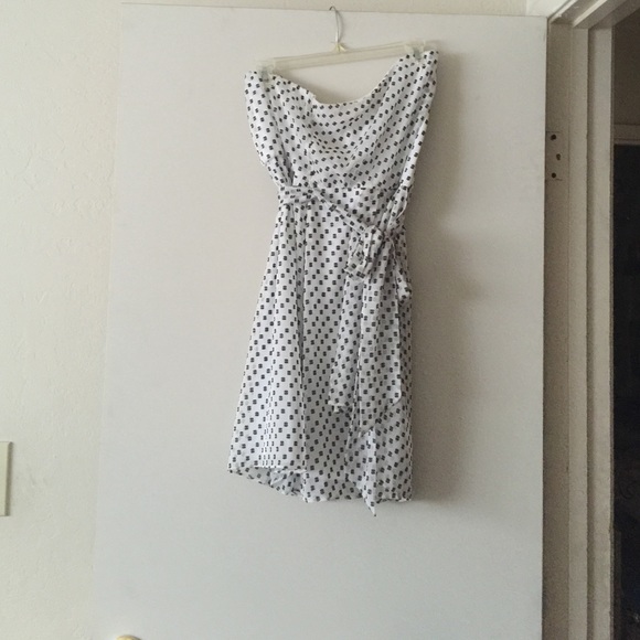 Black and white strapless dress