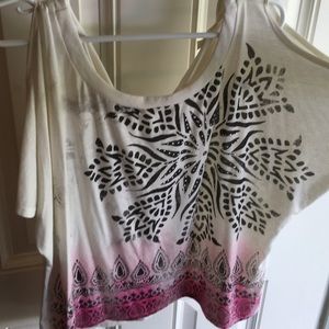 Cold shoulder crop top