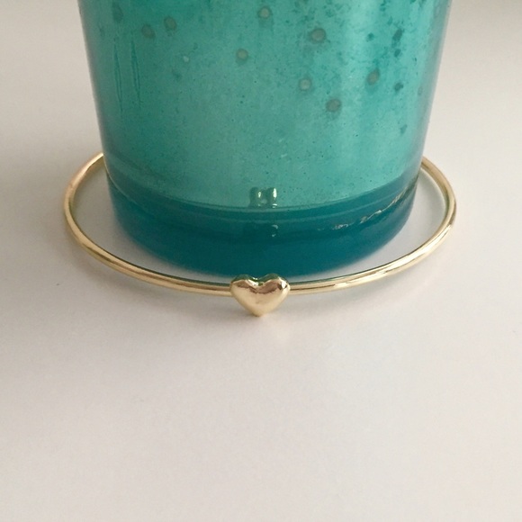 Heart Bangle in Gold