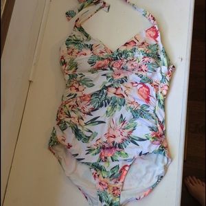 *Final Markdown* Merona One-Piece Bathing Suit