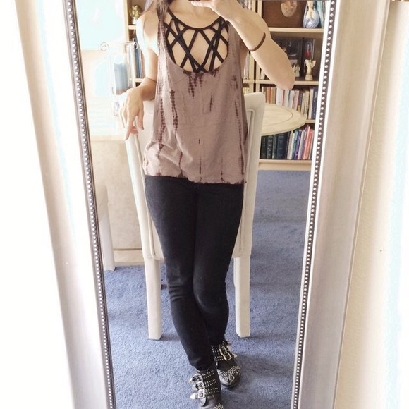 🚫SOLD🚫 Brown Tie Dye Cropped Slouchy Tank Top - Picture 3 of 4