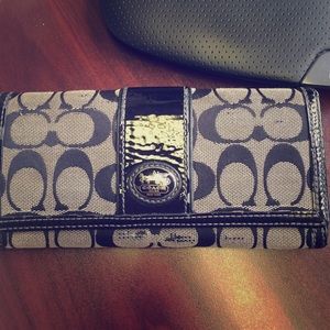 🎀🎀Sale!! Coach Wallet!🎀🎀