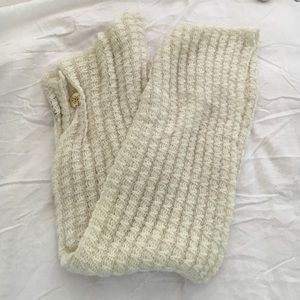 Cozy Juicy Couture white scarf!