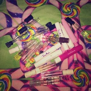 Sale price goz up 5min20-High end perfume samplz