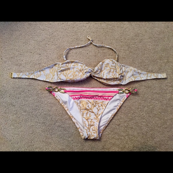 PINK bikini!